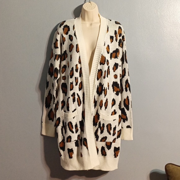 Leopard 🐆 print women's XL cardigan - Picture 6 of 16